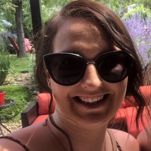 Meet your Posher, Kiana